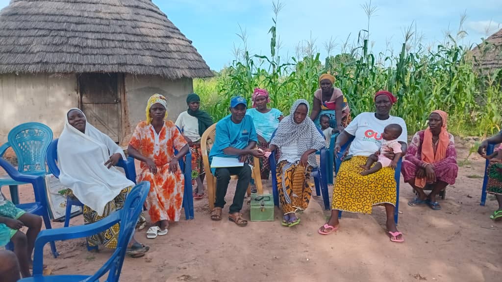 Remise d'appui suivi d'une Causerie éducative du Groupement Féminin de Sambailo
